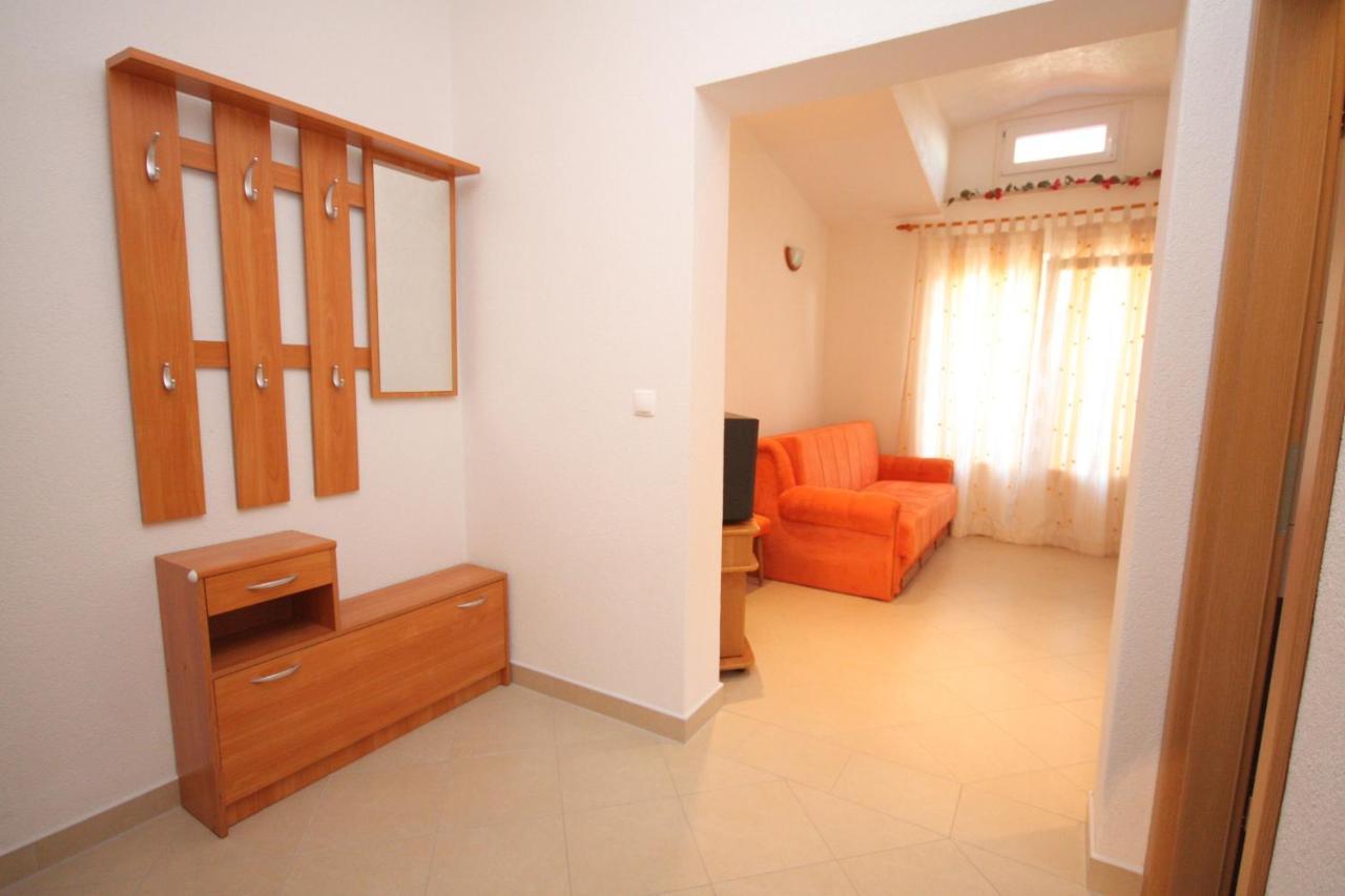 Apartments With A Parking Space Baska Voda, Makarska - 2709 Baška Voda Exterior foto
