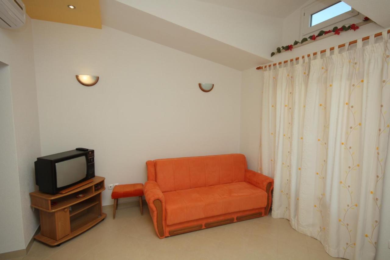 Apartments With A Parking Space Baska Voda, Makarska - 2709 Baška Voda Exterior foto